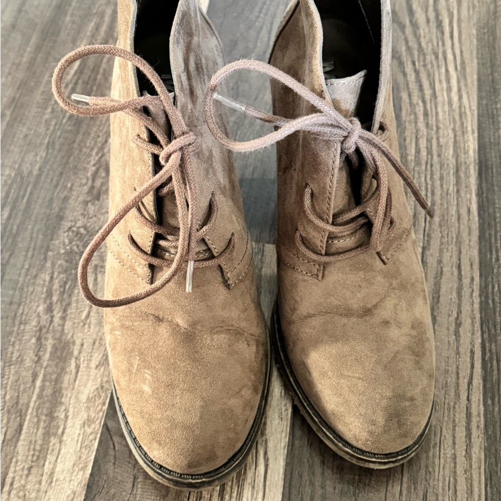 ⚠️Ankle Booties⚠️ - Picture 3 of 4